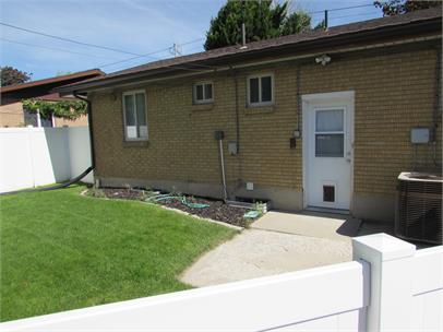 1071 W. 10550 S. Lower Unit